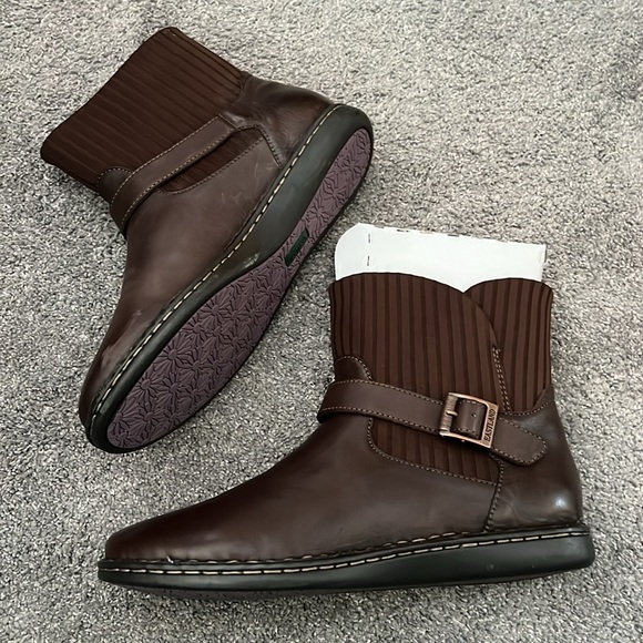 Eastland Adalyn Memory Foam bootie size 8.5 - Picture 2 of 3